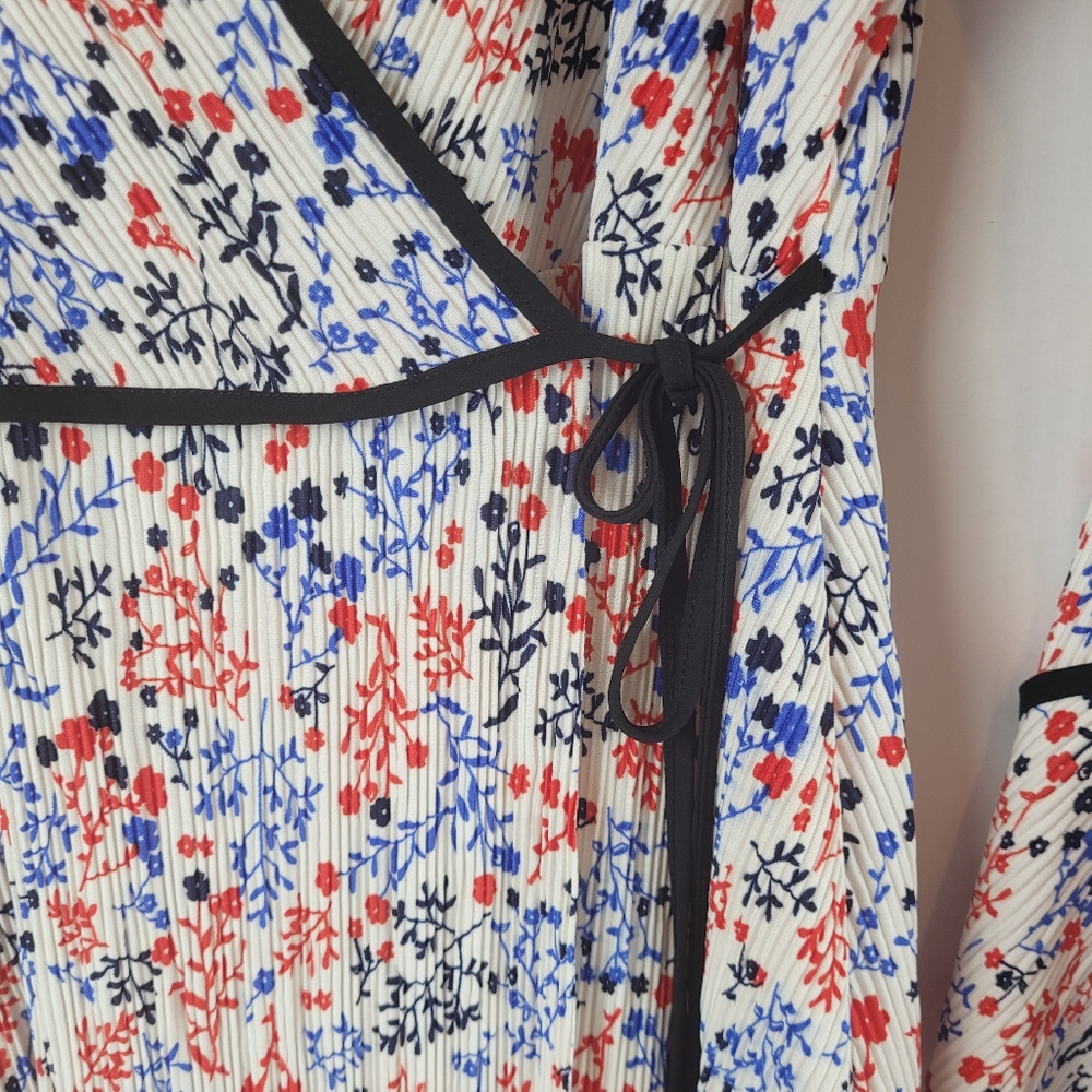Topshop pleated wrap dress. - Picture 5 of 8